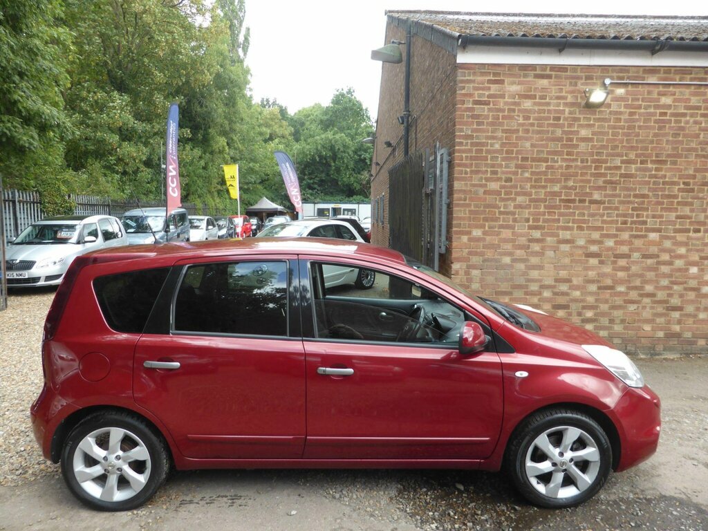 Nissan Note 1.6 16V Tekna Euro 5 Red #3