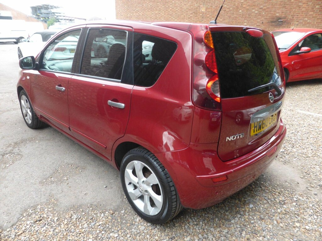 Nissan Note 1.6 16V Tekna Euro 5 Red #6
