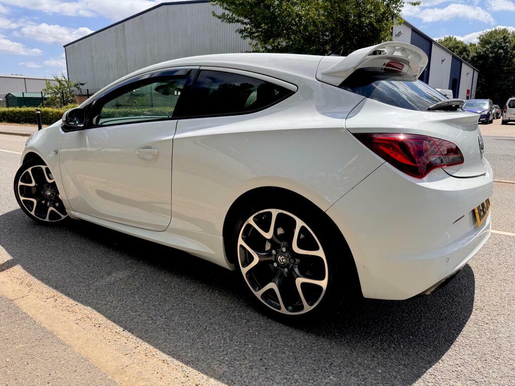 Vauxhall Astra GTC 2.0T Vxr Euro 5 S S White #3