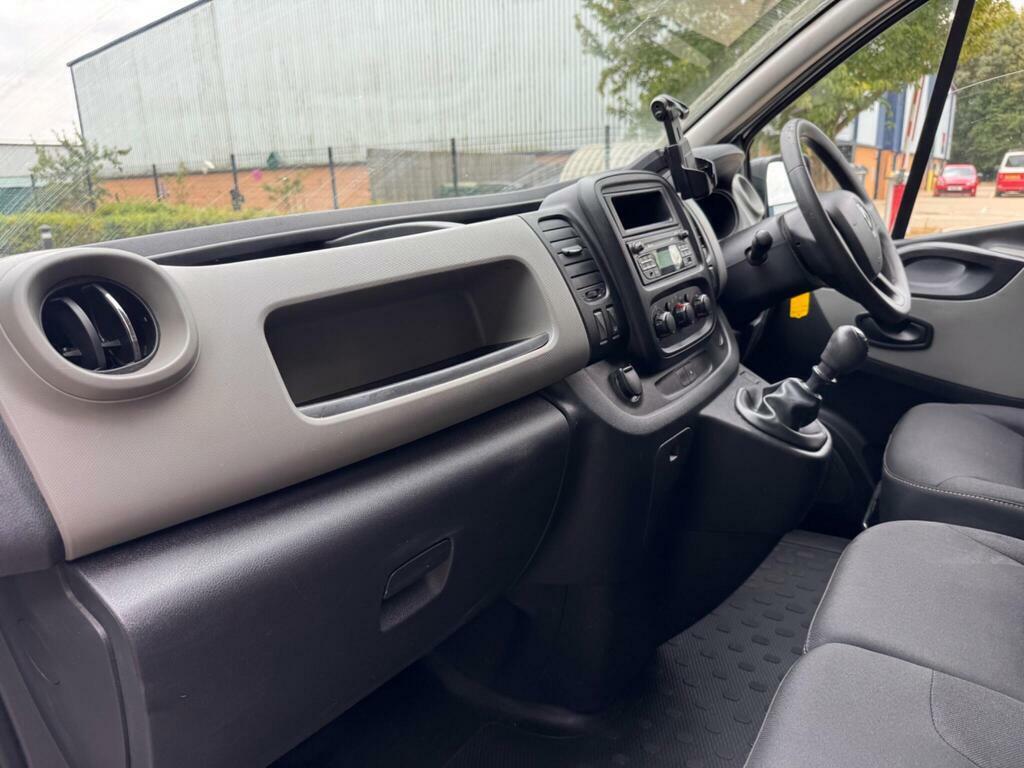 Renault Trafic Ll29 Dci 120 Sport Grey #29