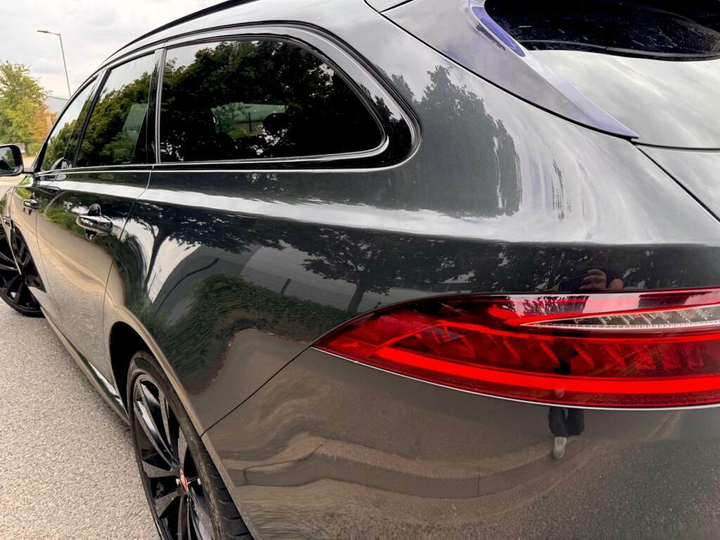 Jaguar XF 2L Prestige Red #11