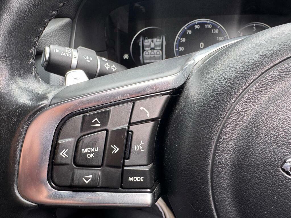 Jaguar XF 2L Prestige Red #31