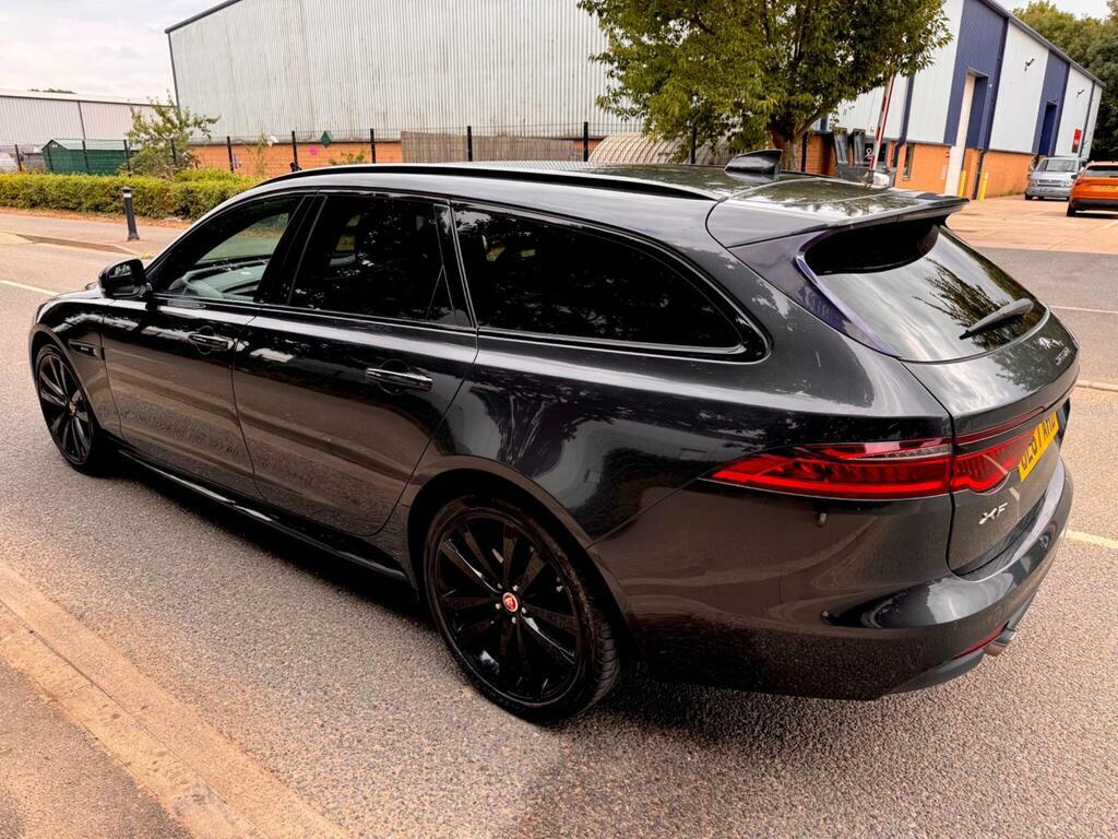 Jaguar XF 2L Prestige Red #18