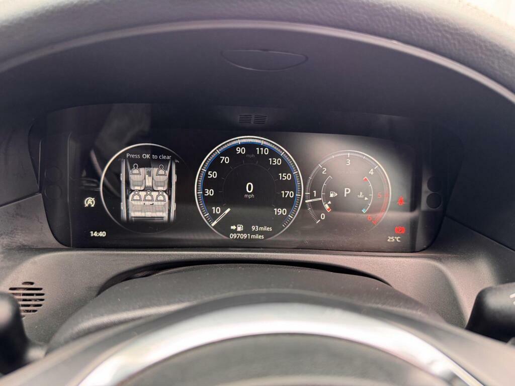 Jaguar XF 2L Prestige Red #36