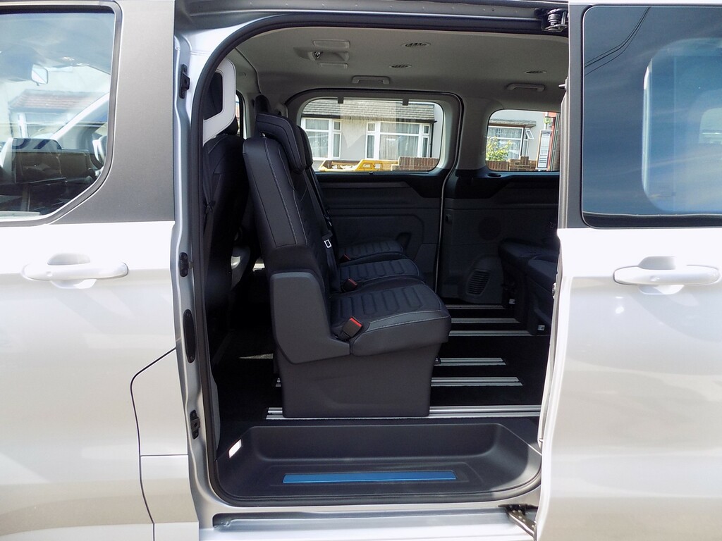 Ford Tourneo Custom 340 Titanium 65Kwh #5
