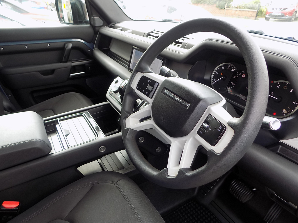 Land Rover Defender 110 110 7 Seater  #2