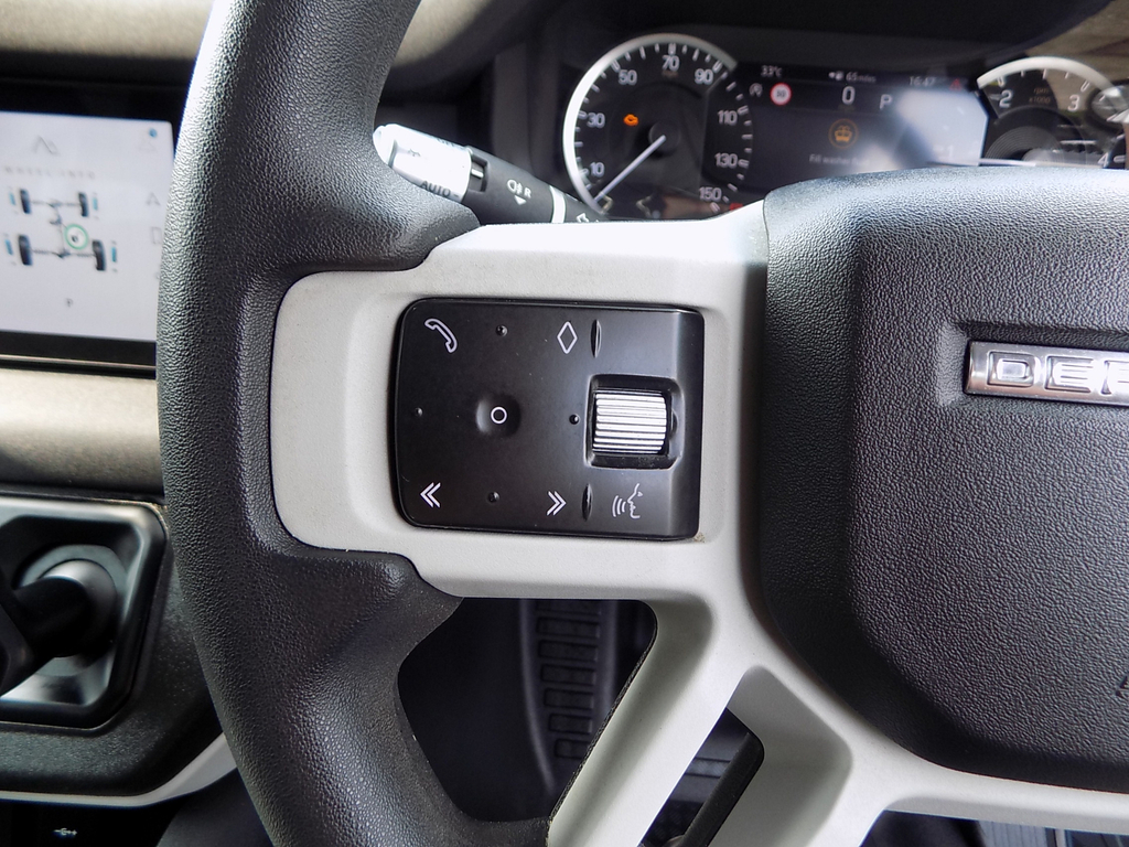 Land Rover Defender 110 Core Mhev Black #11