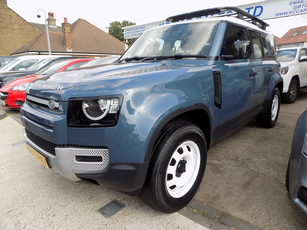 Land Rover Defender 110 Core Mhev Black #15