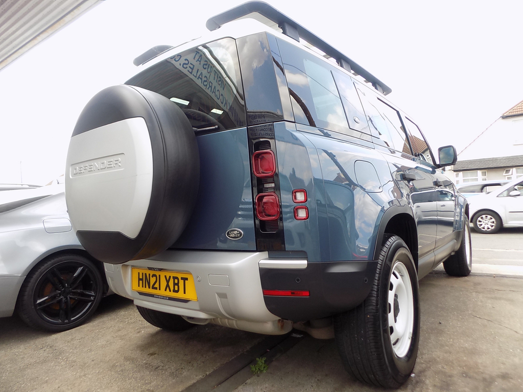 Land Rover Defender 110 Core Mhev Black #18