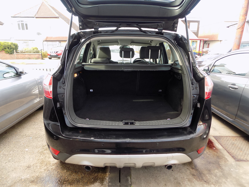 Ford Kuga 2.0 Tdci Zetec Ap Pack 10 Services 12 Mo White #11