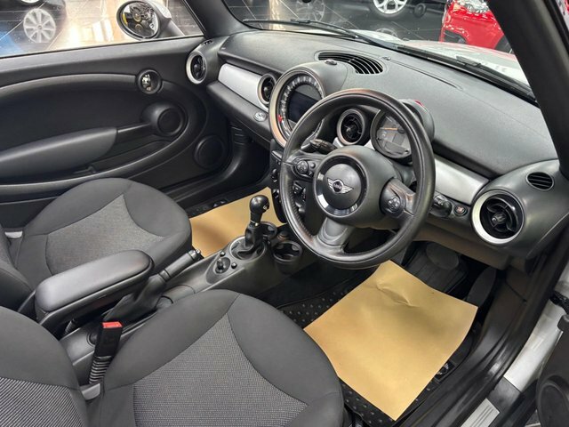 Mini Convertible Cooper S Black #9