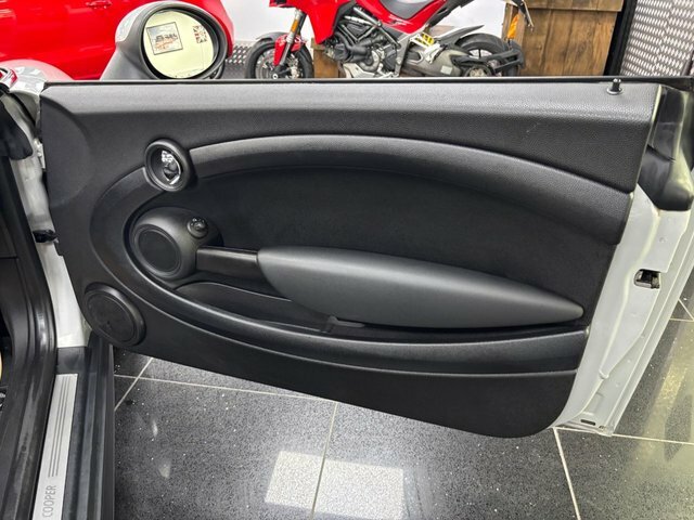 Mini Convertible Cooper S Black #13