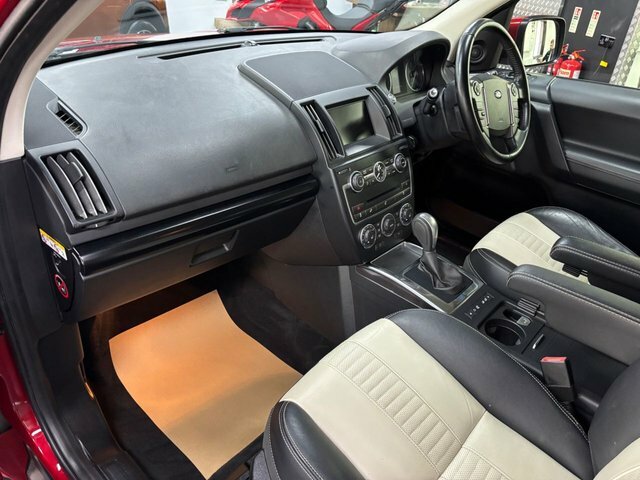 Land Rover Freelander 2 .2 Freelander Dynamic White #26