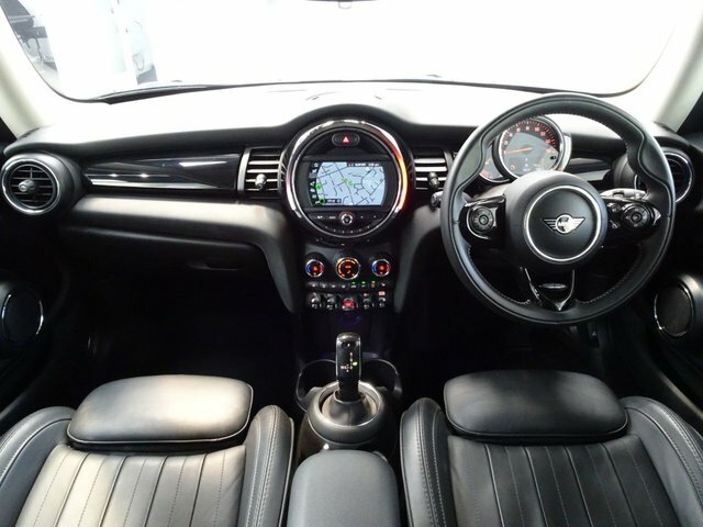 Mini Hatch 1.5 Cooper Exclusive Hatchback Steptron YH70SGY Grey #2