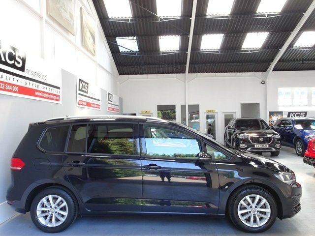 Volkswagen Touran 2.0 Tdi Bluemotion Tech Se Family Mpv D Black #3