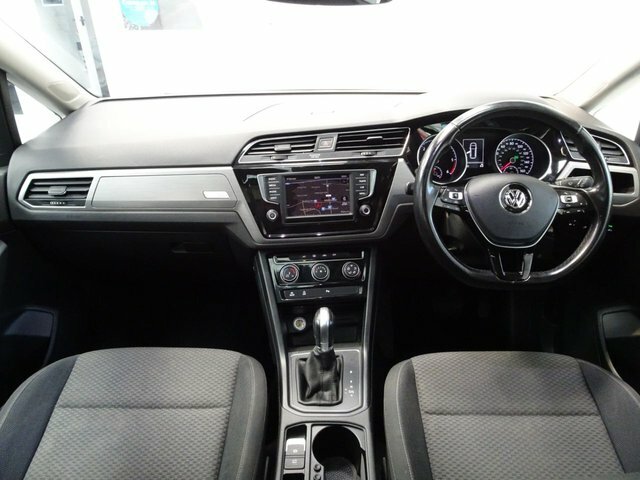 Volkswagen Touran 2.0 Tdi Bluemotion Tech Se Family Mpv D Black #2