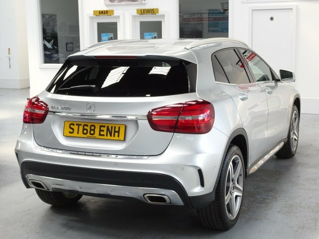 Mercedes-Benz GLA Class 1.6 Gla200 Amg Line Premium Suv 7G-dc ST68ENH Silver #5