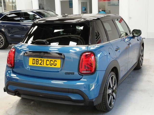 Mini Hatch 1.5 Cooper Exclusive Hatchback Steptron DB21CGG Blue #5