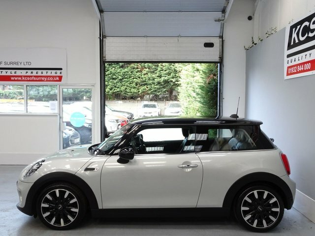 Mini Hatch 1.5 Cooper Exclusive Hatchback Steptron LM19GCV Silver #3