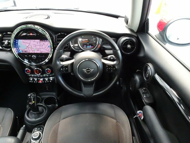 Mini Hatch 1.5 Cooper Classic Hatchback Steptronic LJ22OKK Black #6