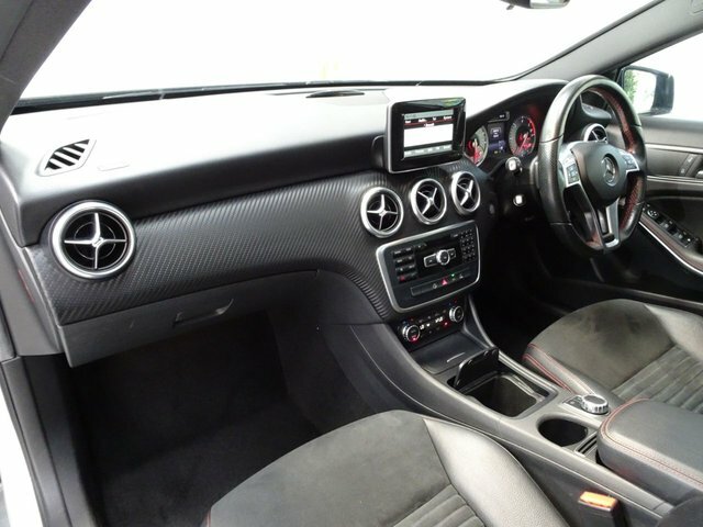 Mercedes-Benz A Class 2014 14 A180 Black #12