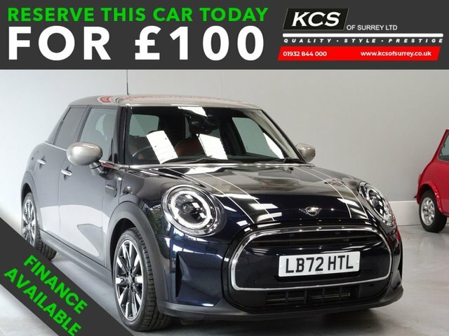 Mini Hatch 1.5 Cooper Exclusive Hatchback Steptron Black