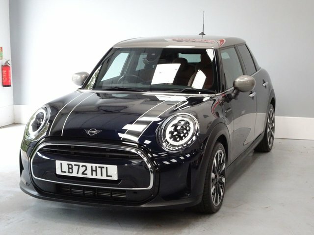 Mini Hatch 1.5 Cooper Exclusive Hatchback Steptron Black #5