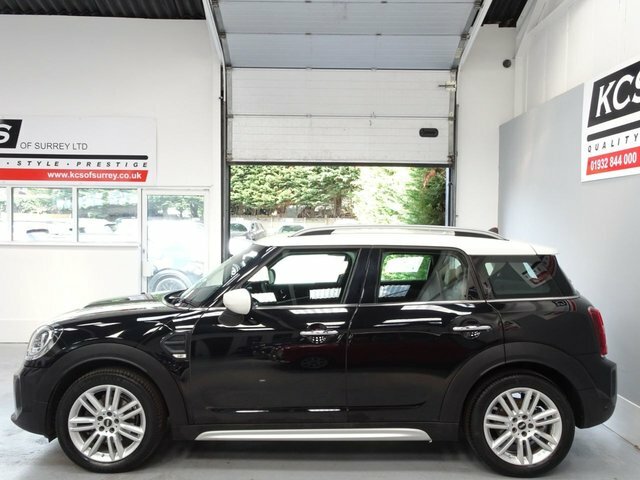 Mini Countryman 1.5 Cooper Exclusive Suv Steptronic Eur MM22BWH Black #3