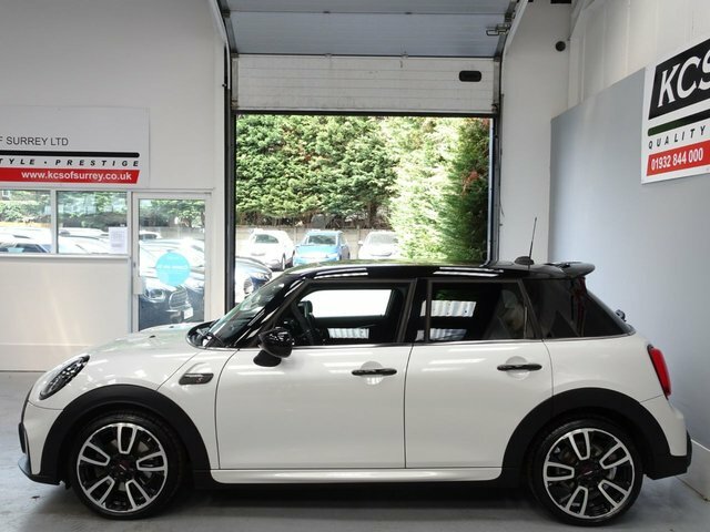 Mini Hatch 2.0 Cooper S Sport Hatchback Steptronic EJ23ZKC White #3
