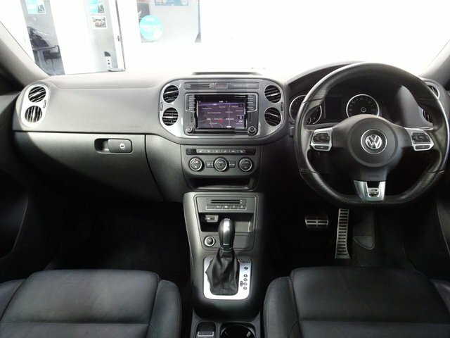Volkswagen Tiguan 2.0 Tdi Bluemotion Tech R-line Edition Suv Die Blue #2