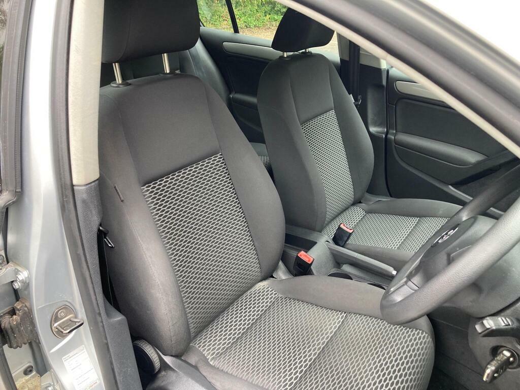 Volkswagen Golf 1.6L Match Tdi 103 Bhp Black #12