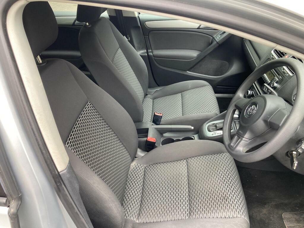 Volkswagen Golf 1.6L Match Tdi 103 Bhp Black #10