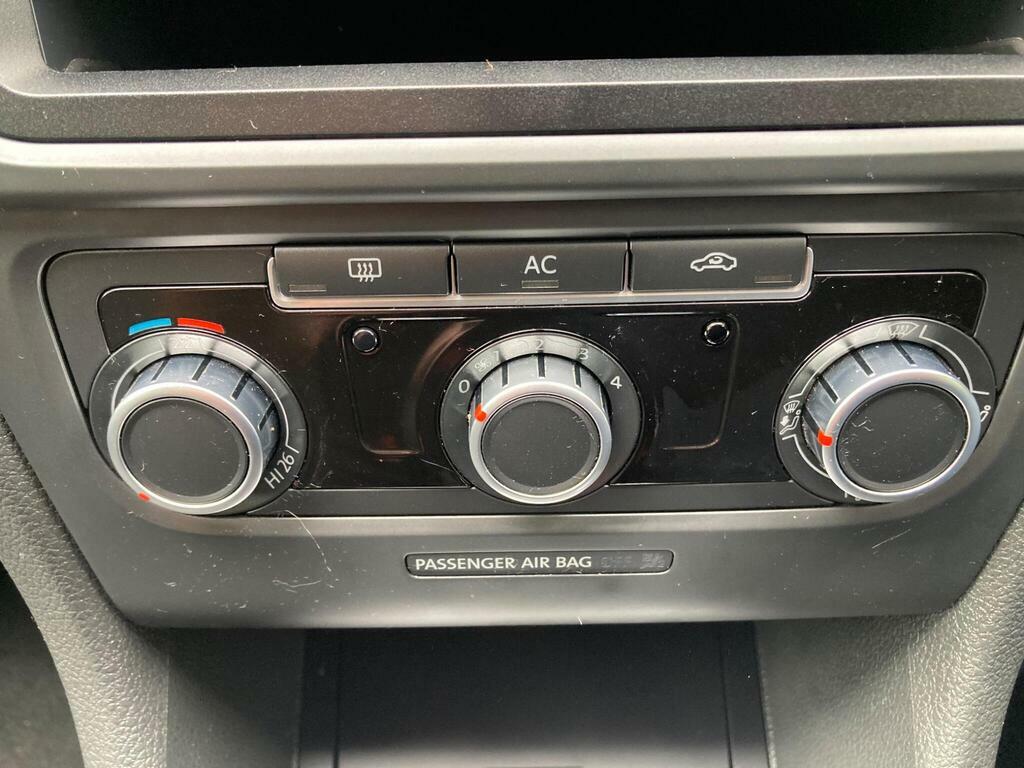 Volkswagen Golf 1.6L Match Tdi 103 Bhp Black #27