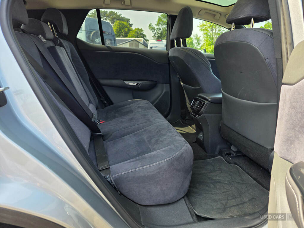 Lexus RZ 450E Premium #19