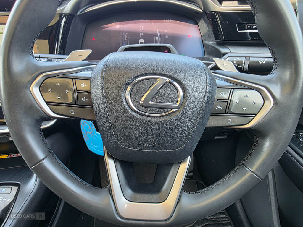 Lexus RZ 450E Premium #22