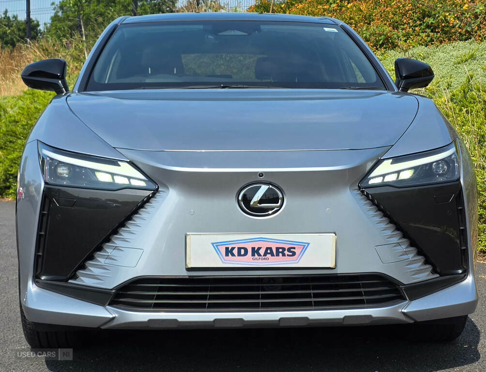 Lexus RZ 450E Premium #8