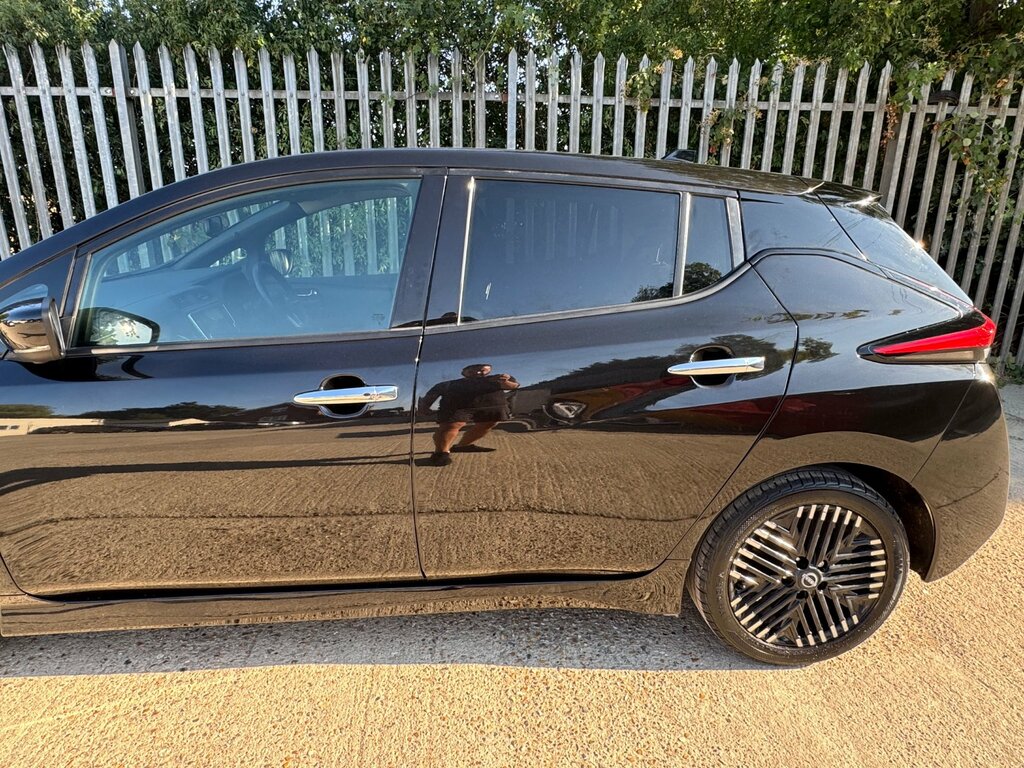 Nissan Leaf Tekna Grey #26