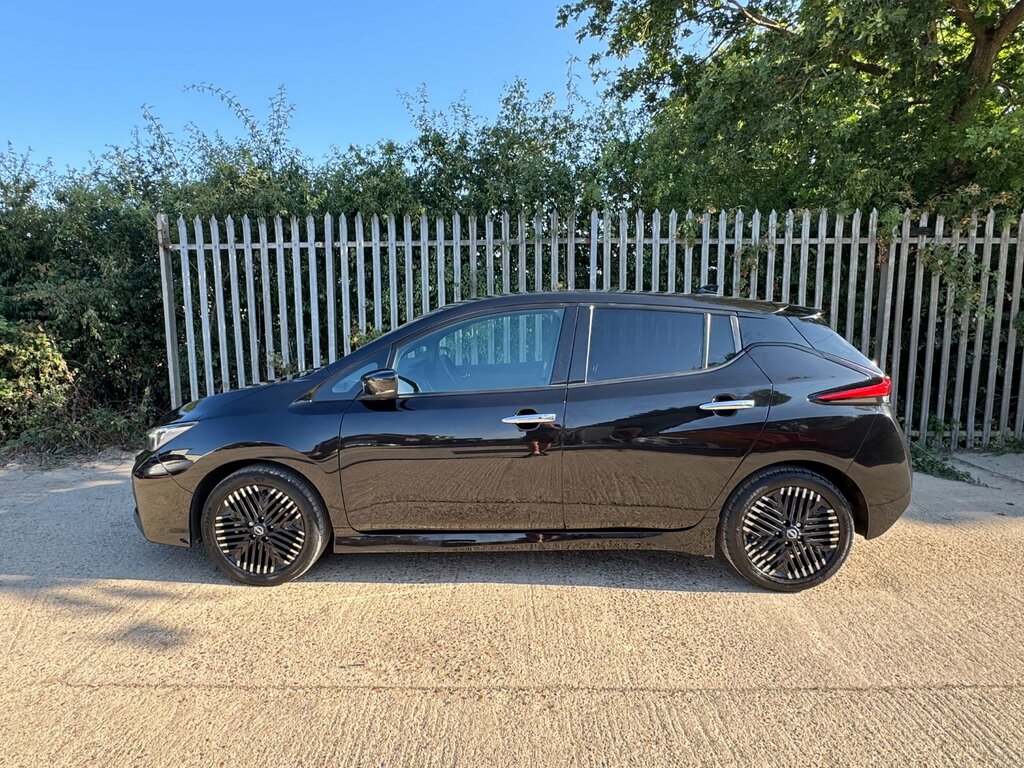 Nissan Leaf Tekna Grey #16