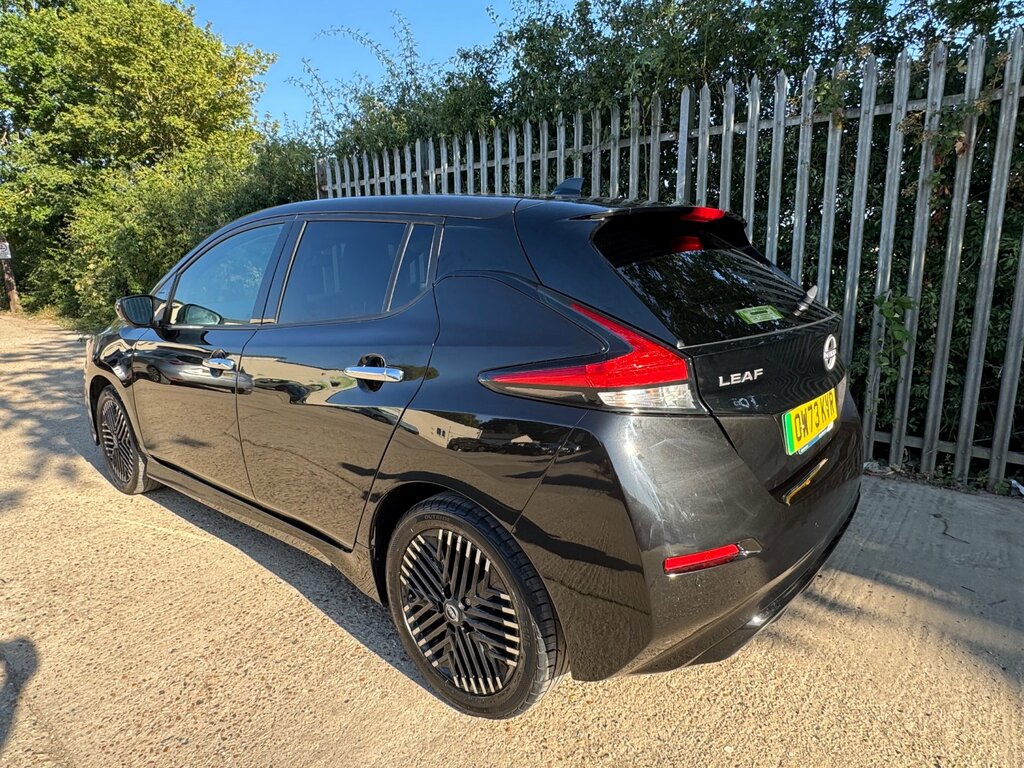 Nissan Leaf Tekna Grey #25