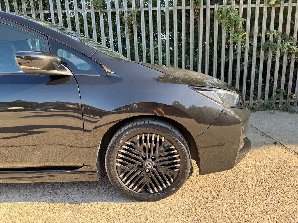 Nissan Leaf Tekna Grey #7
