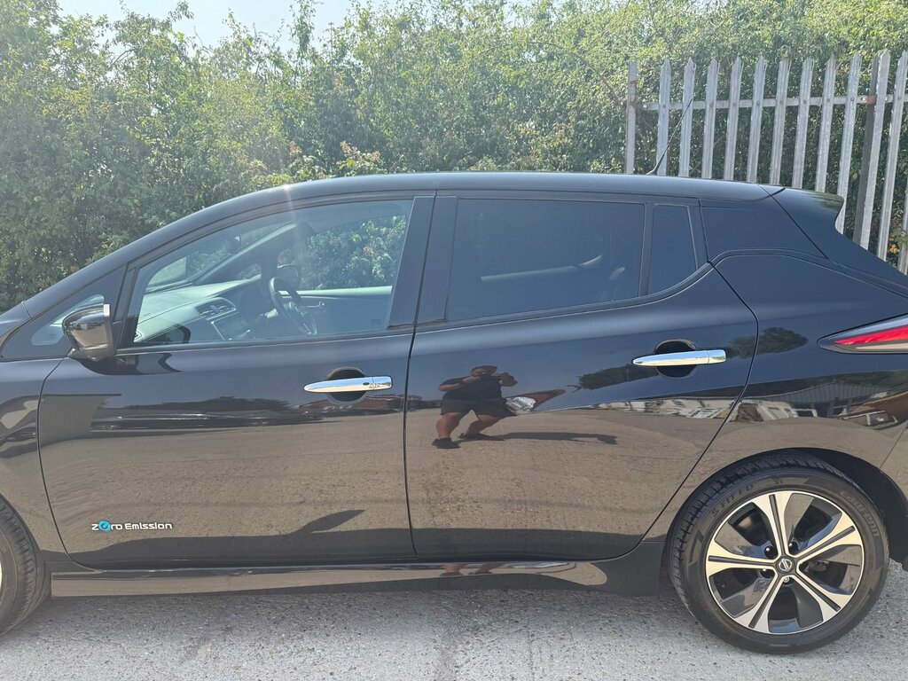 Nissan Leaf 40Kwh N-connecta Hatchback  #25