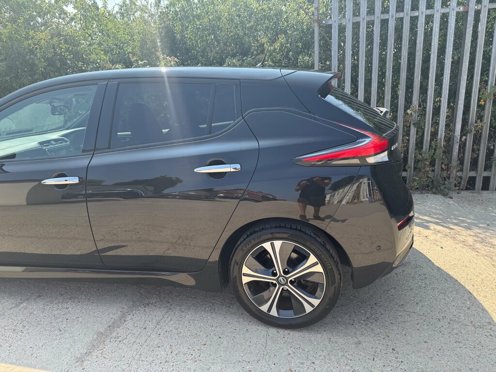 Nissan Leaf 40Kwh N-connecta Hatchback  #26