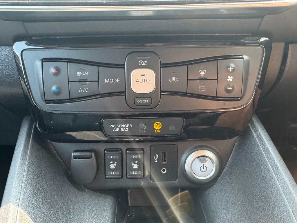 Nissan Leaf 40Kwh N-connecta Hatchback  #48