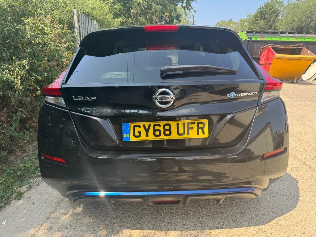 Nissan Leaf 40Kwh Tekna Hatchback 150 Ps Black #5