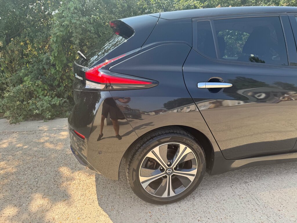 Nissan Leaf 40Kwh N-connecta Hatchback  #11