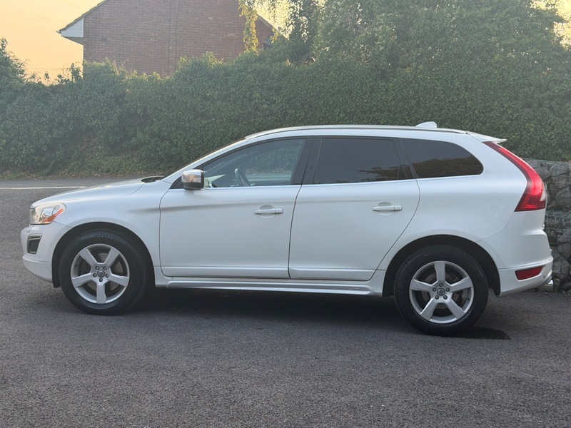 Volvo XC60 2.4 D5 R-design Lux White #6