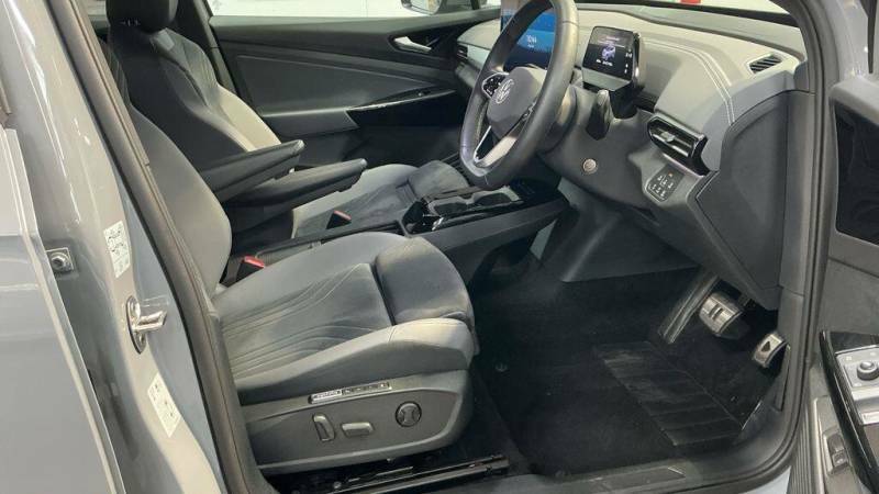 Volkswagen ID.4 Pro 77Kwh Life Suv 286 Ps White #8