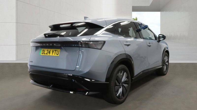 Nissan Ariya 87Kwh Advance 22Kw Charger Grey #3
