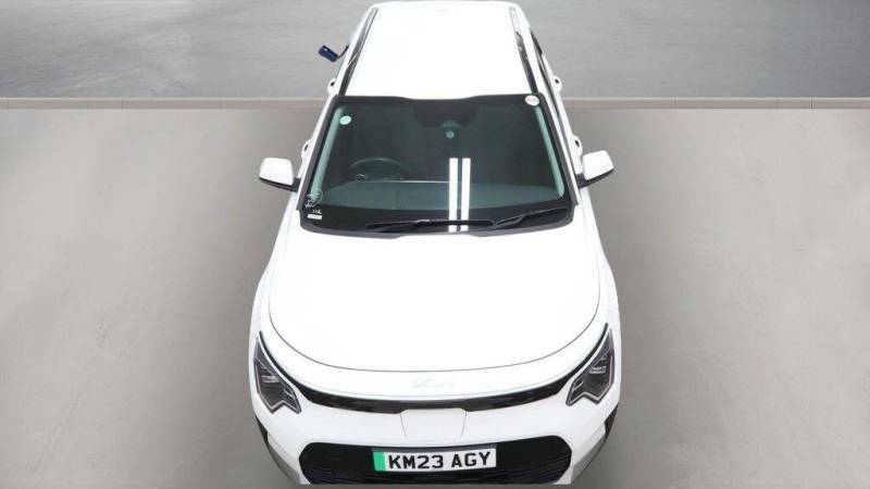 Kia e-Niro 64.8Kwh 2 White #5