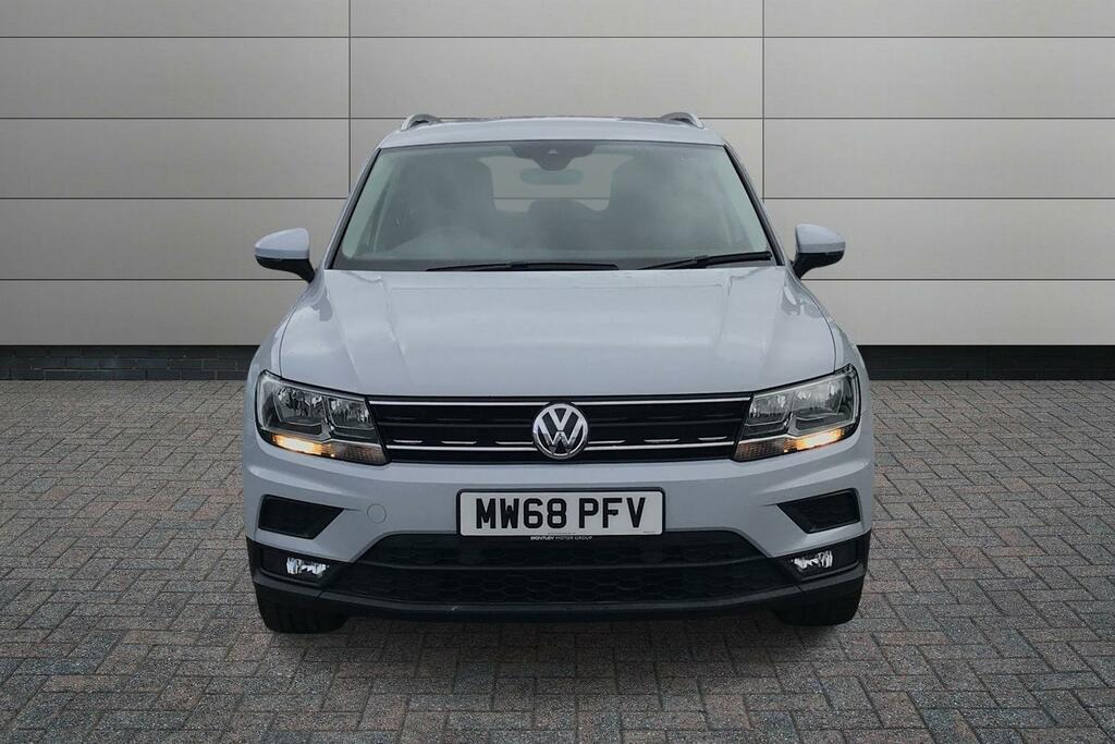 Volkswagen Tiguan 2.0 Tdi Se Navigation Dsg Euro 6 Ss Silver #4